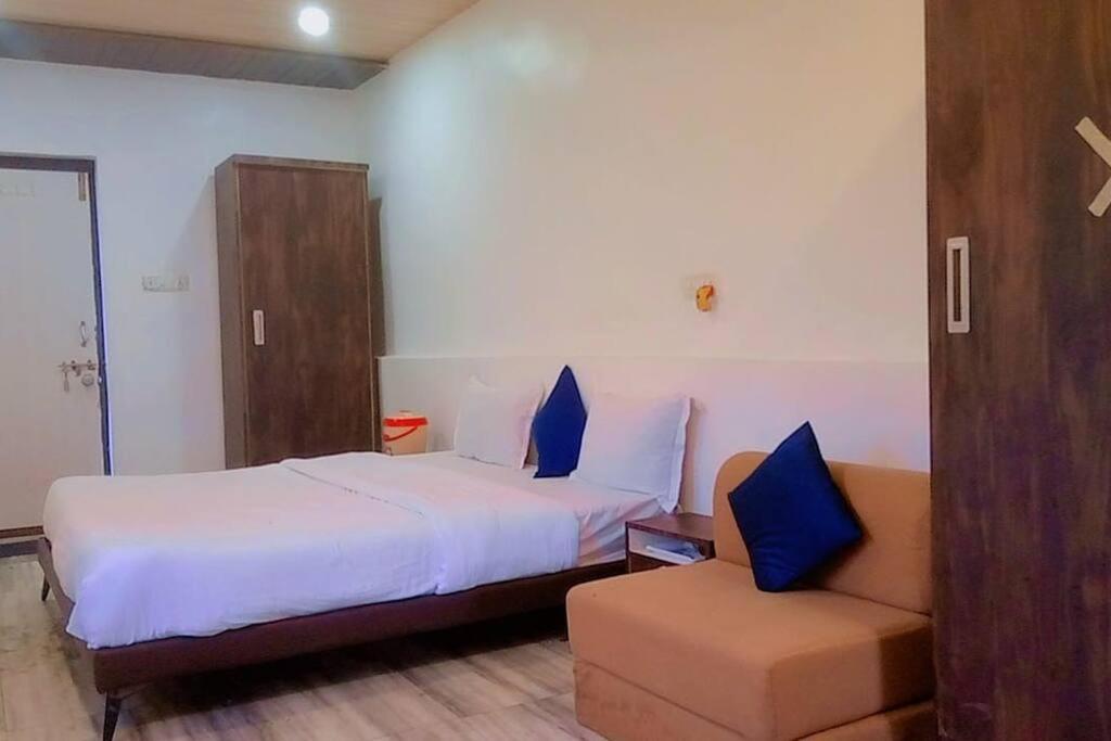 Valley Nest For 6-12 Pax Mount Abu Luaran gambar