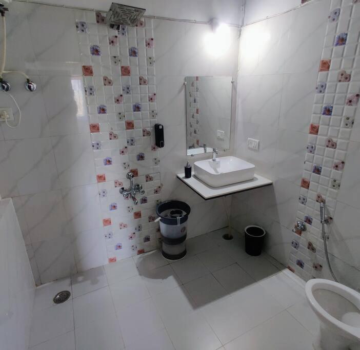 Valley Nest For 6-12 Pax Mount Abu Luaran gambar